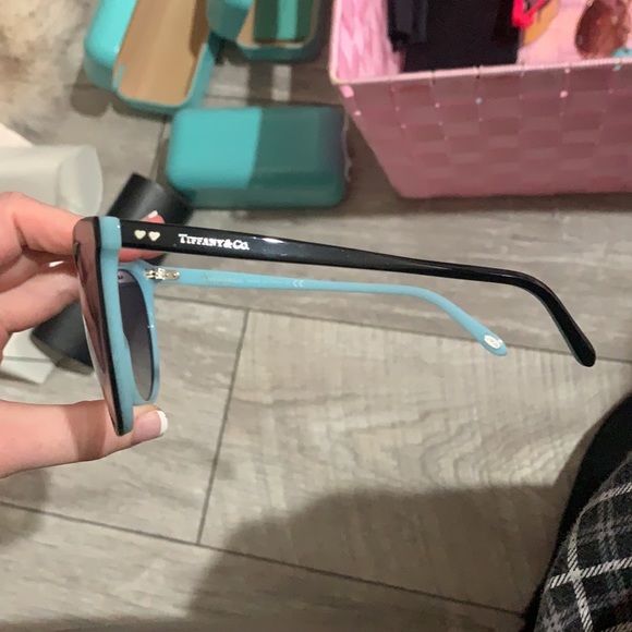 Cool Tiffany Sunglasses - Picture 6 of 13